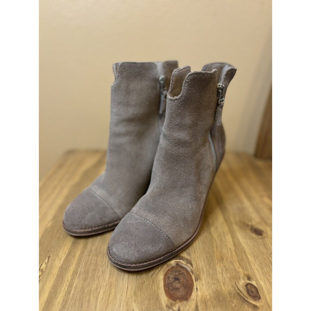 SoftWalk Women's Gray Suede Wedge Ankle Booties Size 7 Zip Round Toe